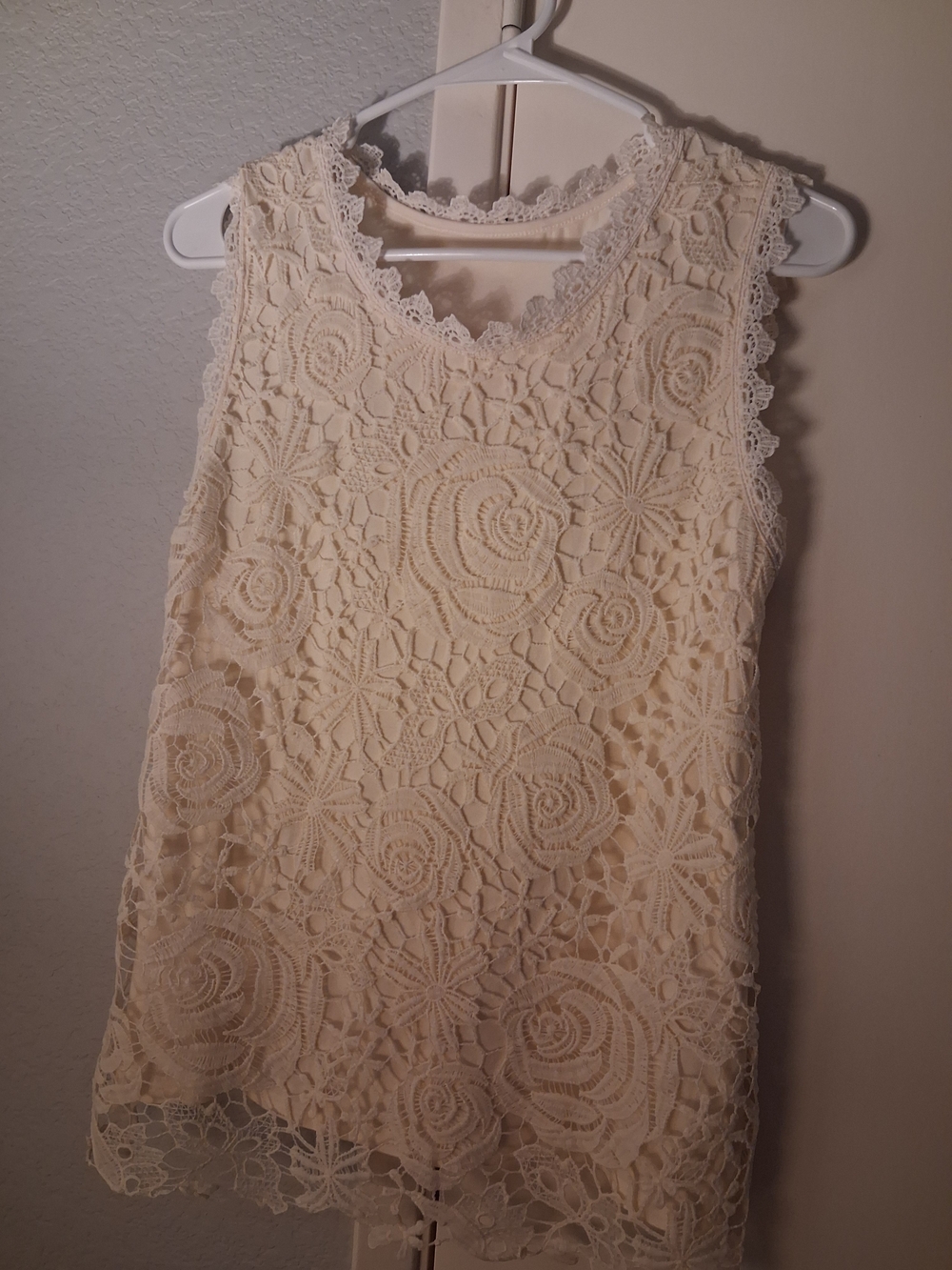Lace Overlay Sleeveless Top - Cream